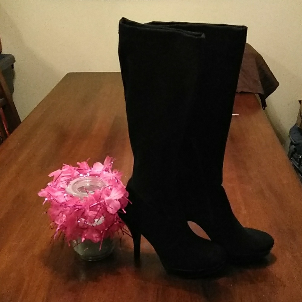 Kenneth Cole Boot - Picture 2 of 3
